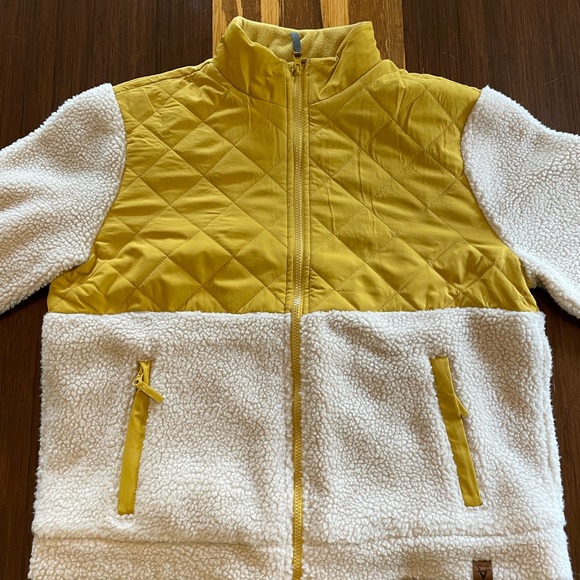 Liv Outdoors Dahlia Berber jacket large - Picture 7 of 8